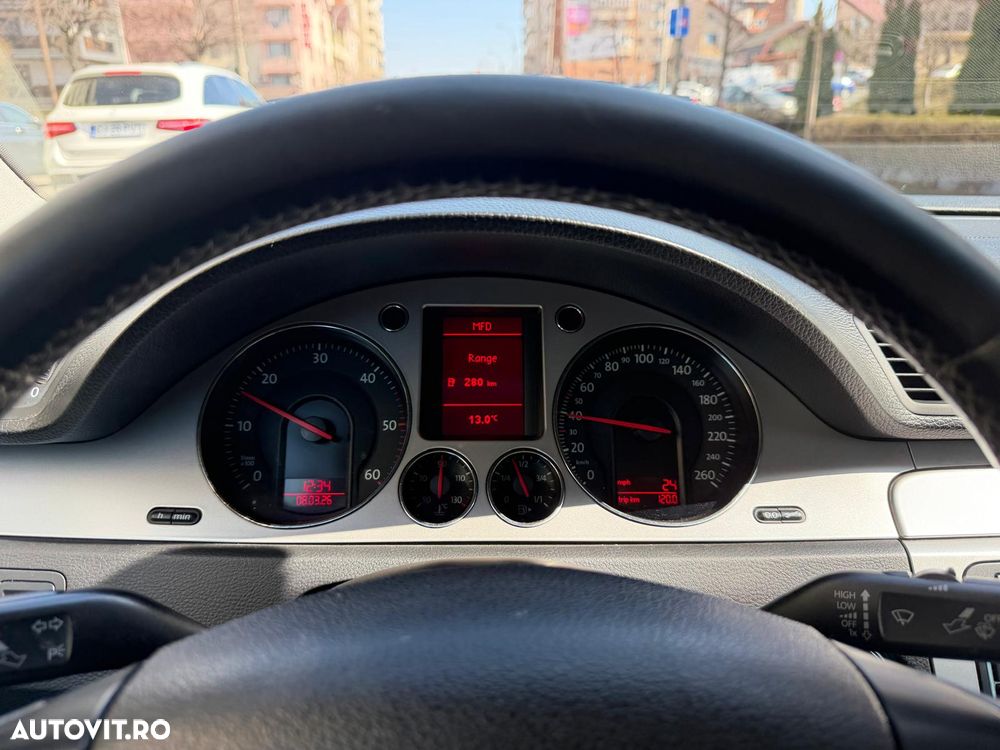 Volkswagen Passat 2.0TDI Highline DPF 4Motion - 13