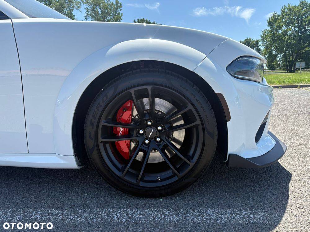 Dodge Charger 6.4 Scat Pack Widebody - 2