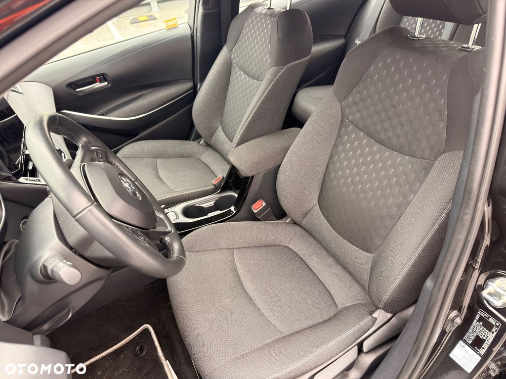 Toyota Corolla 1.8 Hybrid Comfort - 13