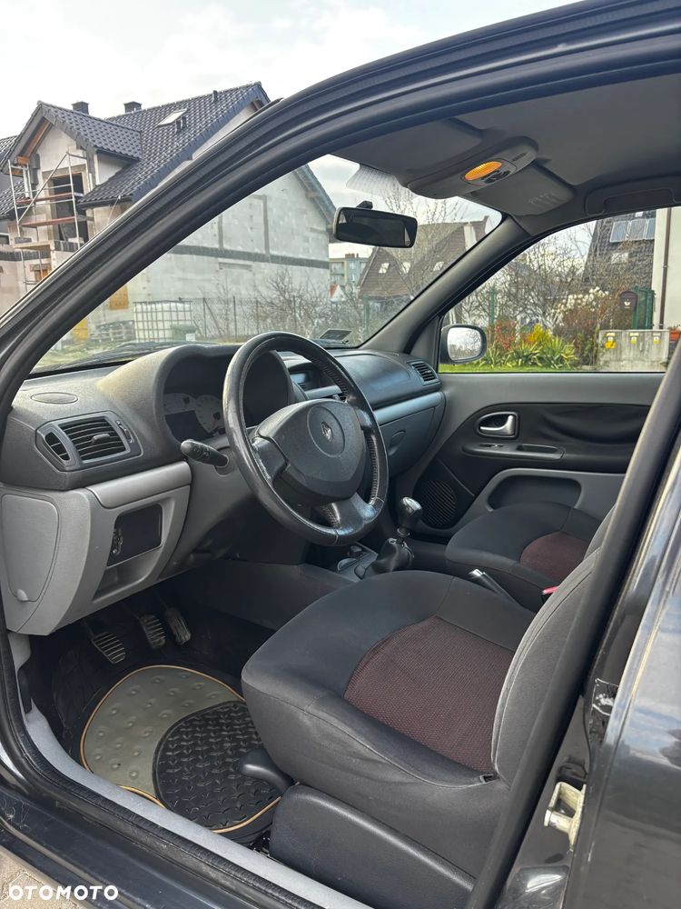 Renault Thalia 1.2 16V All Inclusive - 12