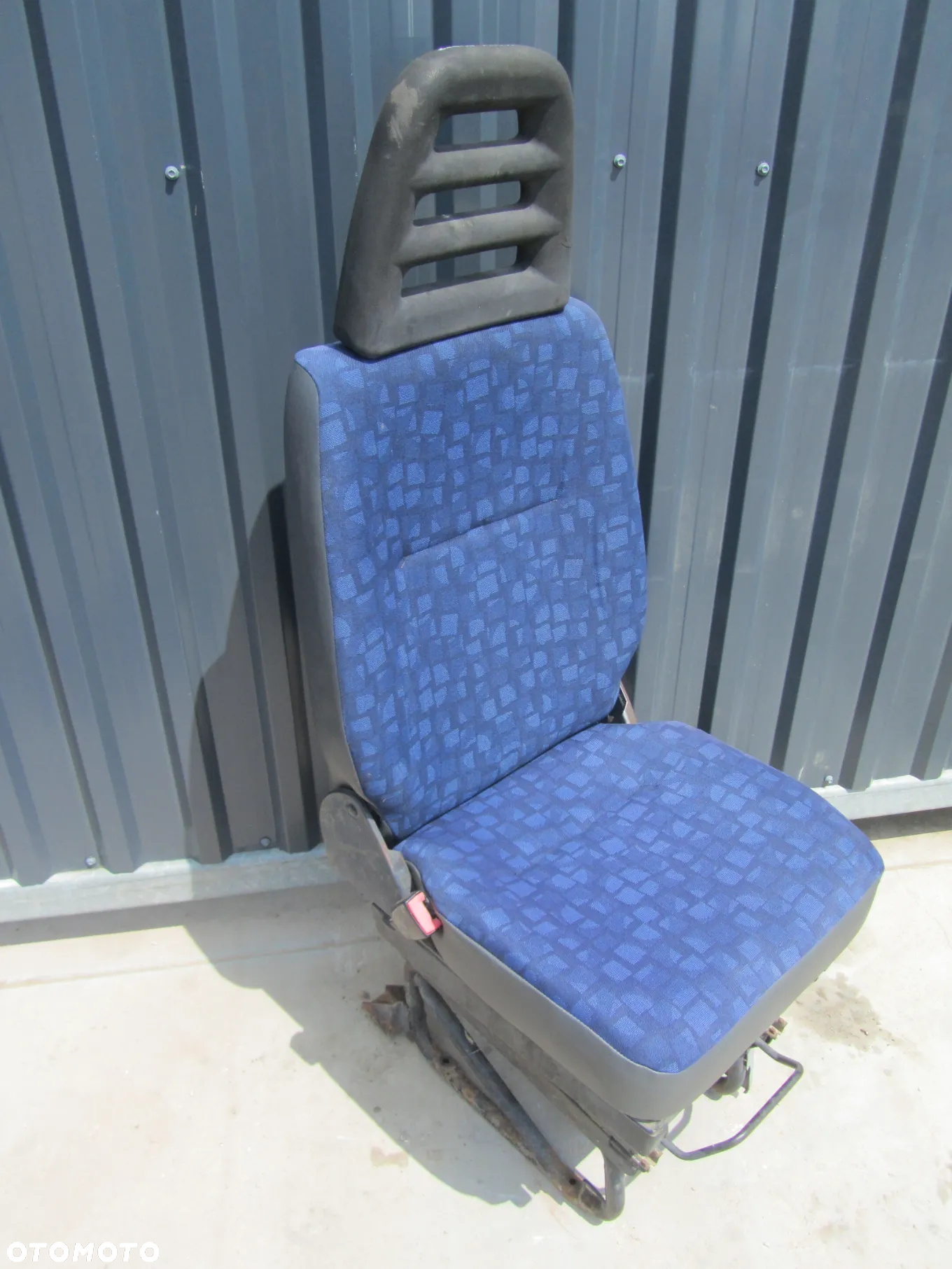 Iveco Daily 06->fotel kierowcy EU - 2
