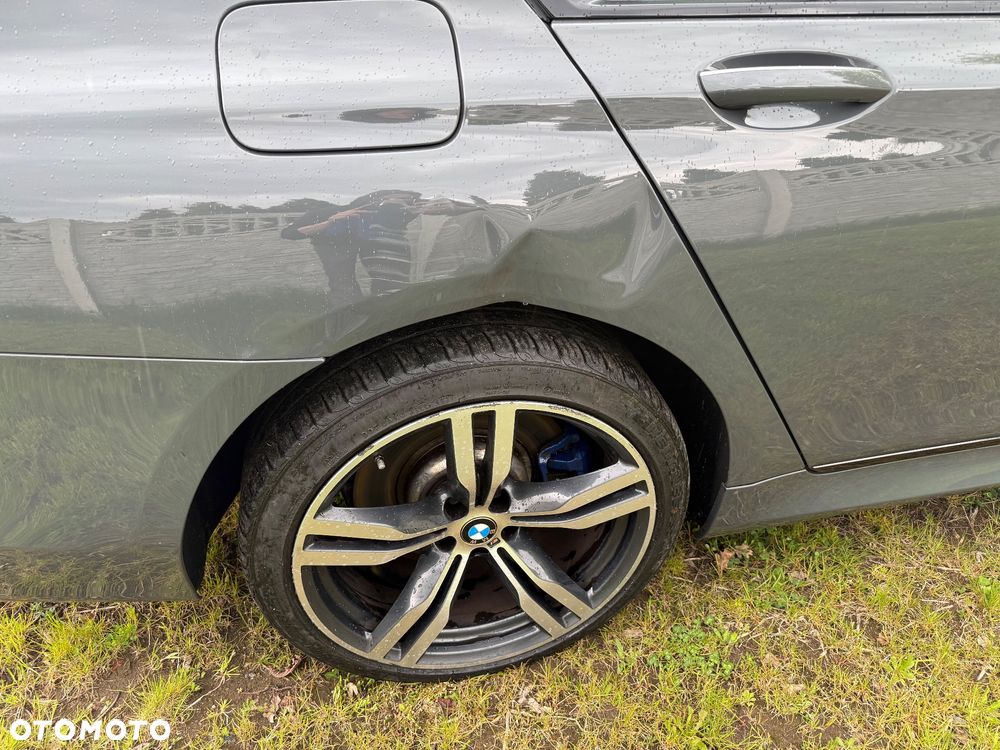 BMW Seria 7 750Li - 12