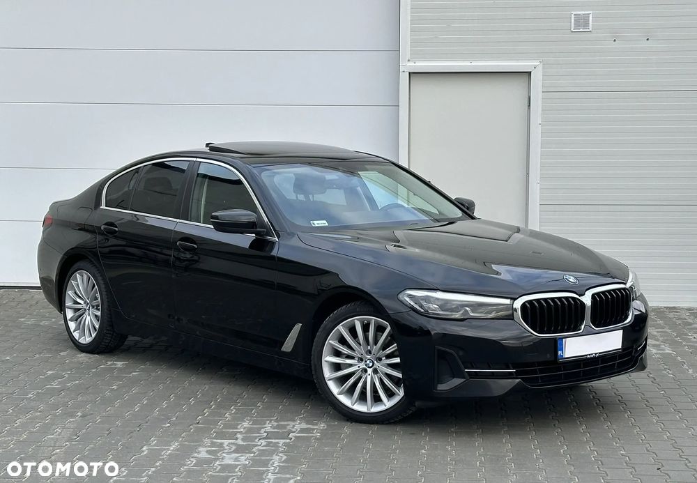 BMW Seria 5 520d xDrive - 10