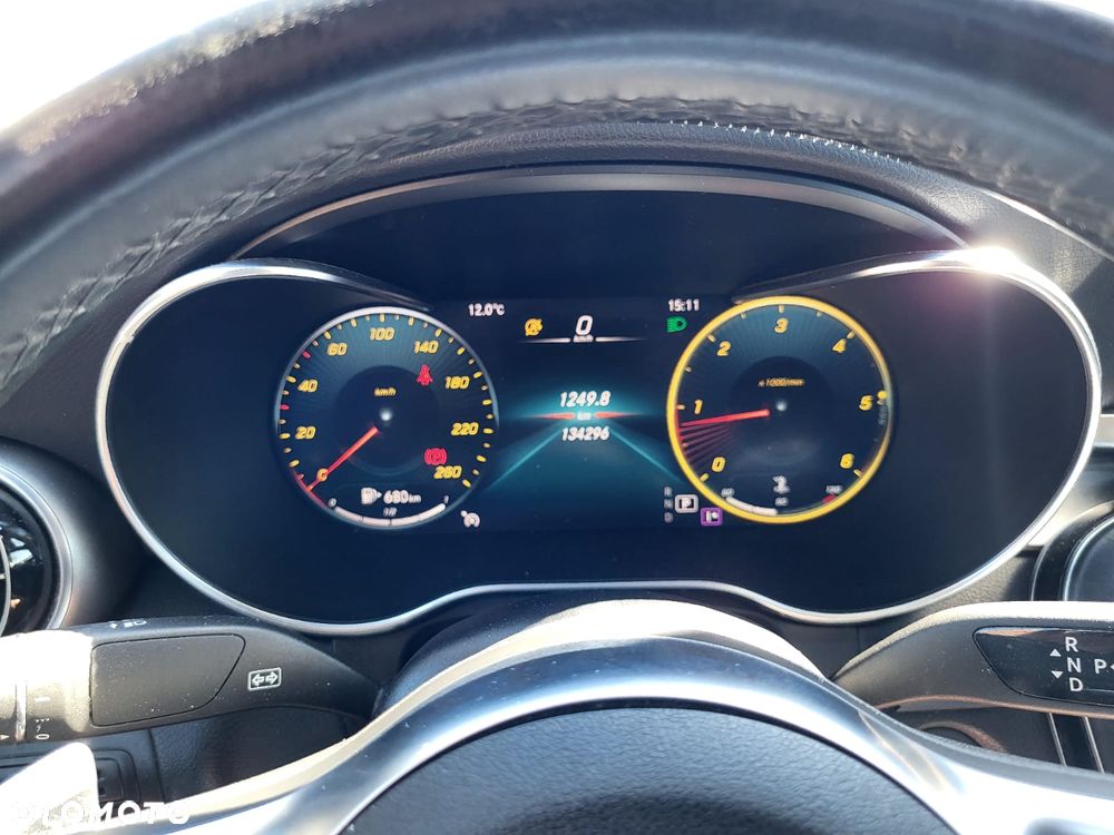 Mercedes-Benz GLC 220 d 4Matic 9G-TRONIC AMG Line Plus - 30