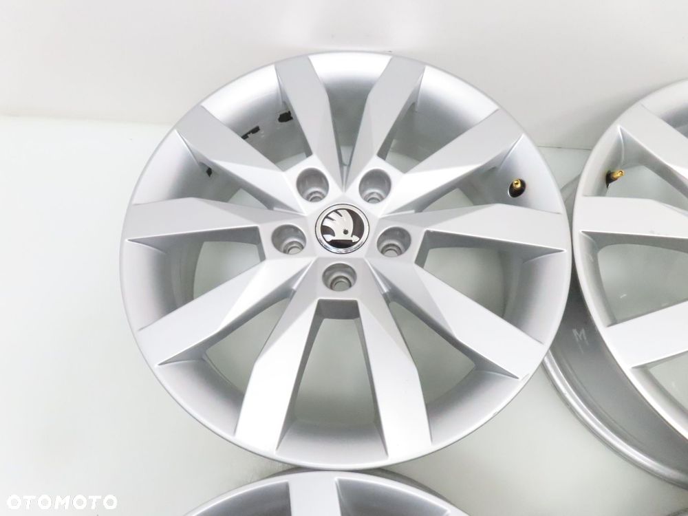 Alufelgi 17'' Skoda Octavia Superb 5x112 6J ET48 5E0601025N - 9