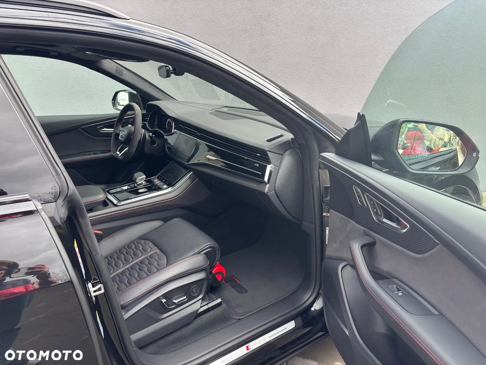 Audi RS Q8 - 12