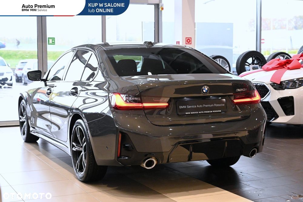 BMW Seria 3 320i M Sport - 8