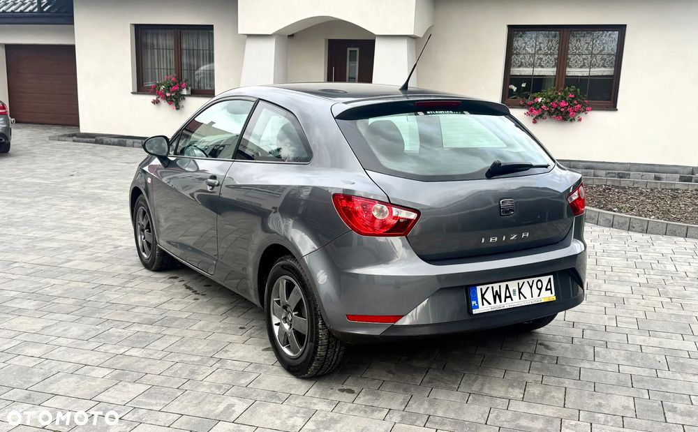 Seat Ibiza SC 1.4 16V Style Salsa - 4