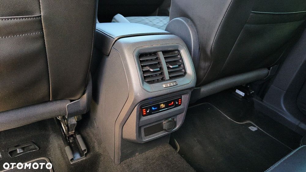 Volkswagen Tiguan - 34