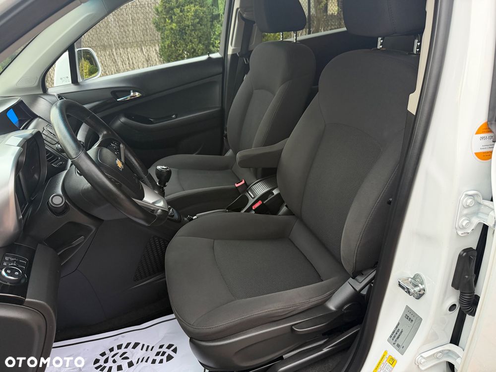 Chevrolet Orlando - 37
