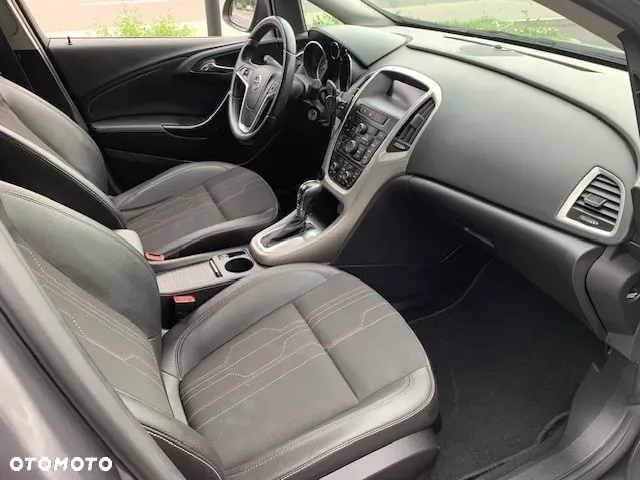 Opel Astra IV 1.4 T Cosmo - 7