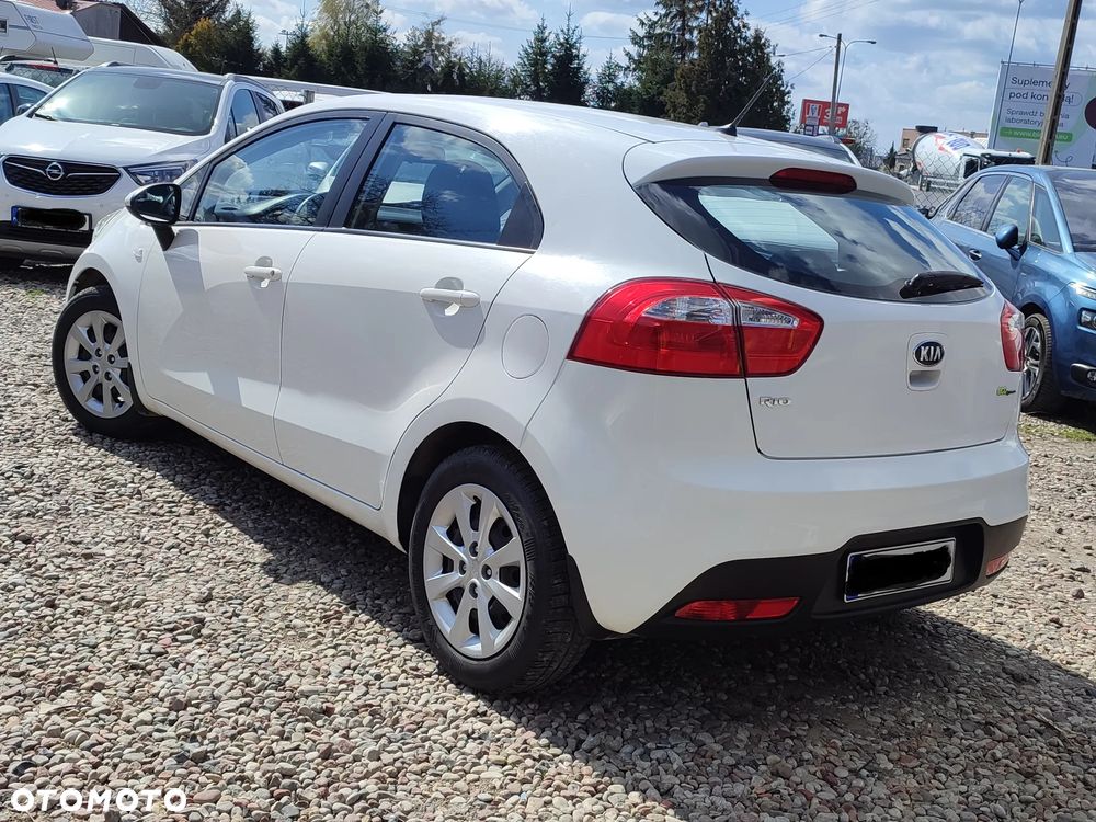 Kia Rio 1.2 Dream Team Edition - 2