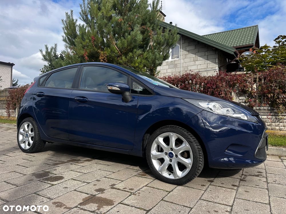 Ford Fiesta 1.4 Champions Edition - 8