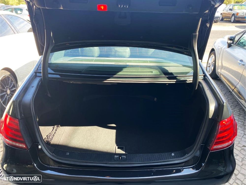 Mercedes-Benz E 250 BlueTEC Elegance 4-Matic - 16
