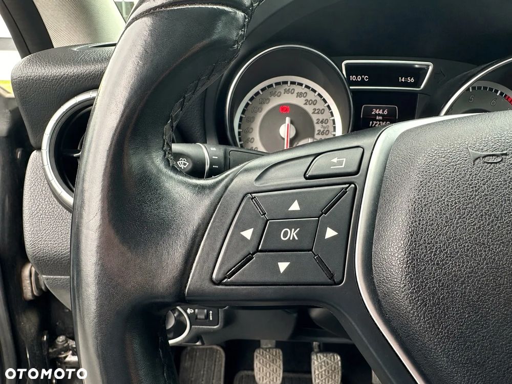 Mercedes-Benz CLA 180 BlueEFFICIENCY Edition - 13