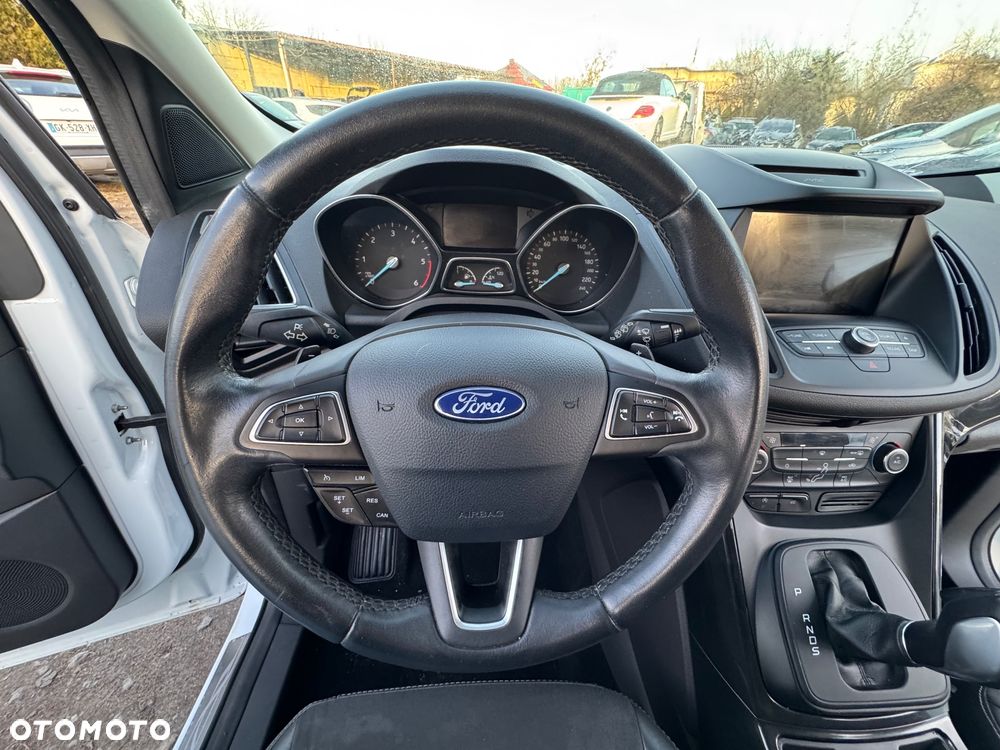 Ford Kuga - 17