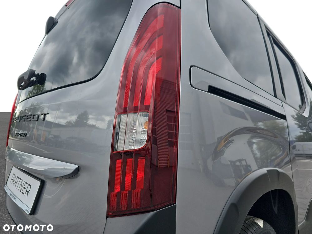 Peugeot Partner RIFTER 1.5 diesel 130KM automat - 36