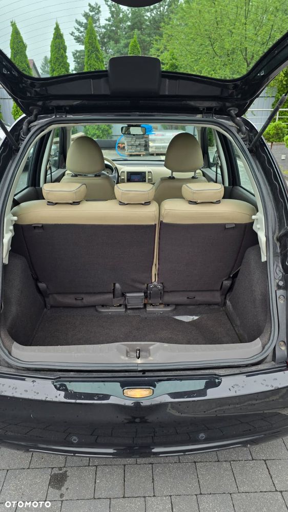 Nissan Micra - 10