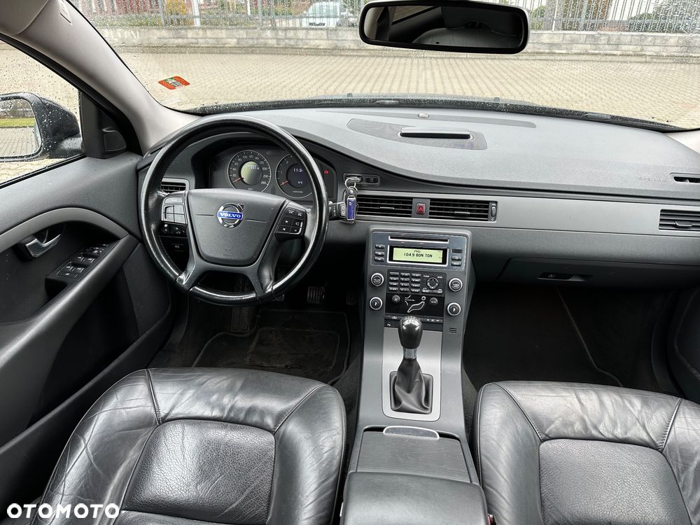 Volvo V70 2.0D Momentum - 9