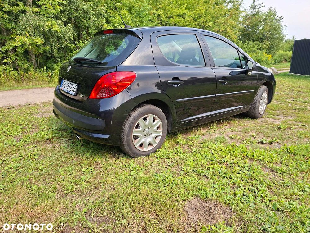 Peugeot 207 - 2
