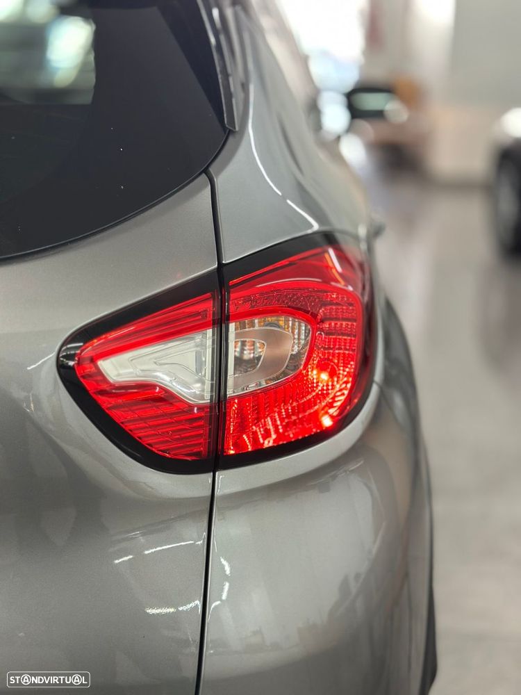 Renault Captur 1.5 dCi Exclusive - 19