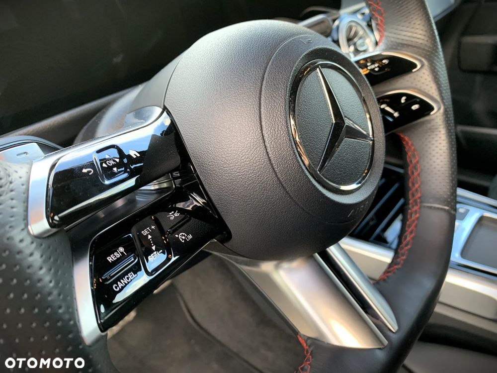 Mercedes-Benz GLB 200 7G-DCT - 8