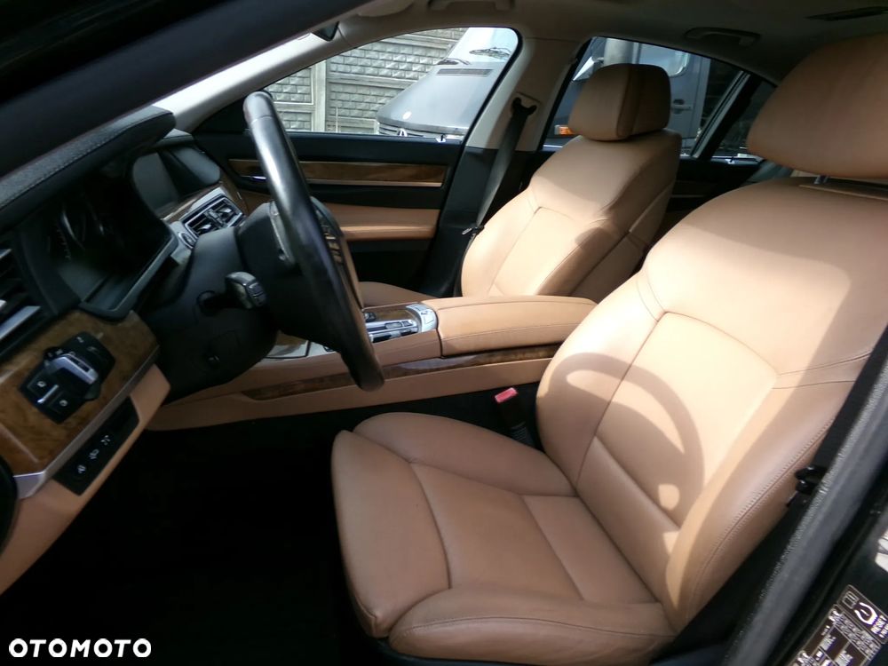 BMW Seria 7 730d - 4
