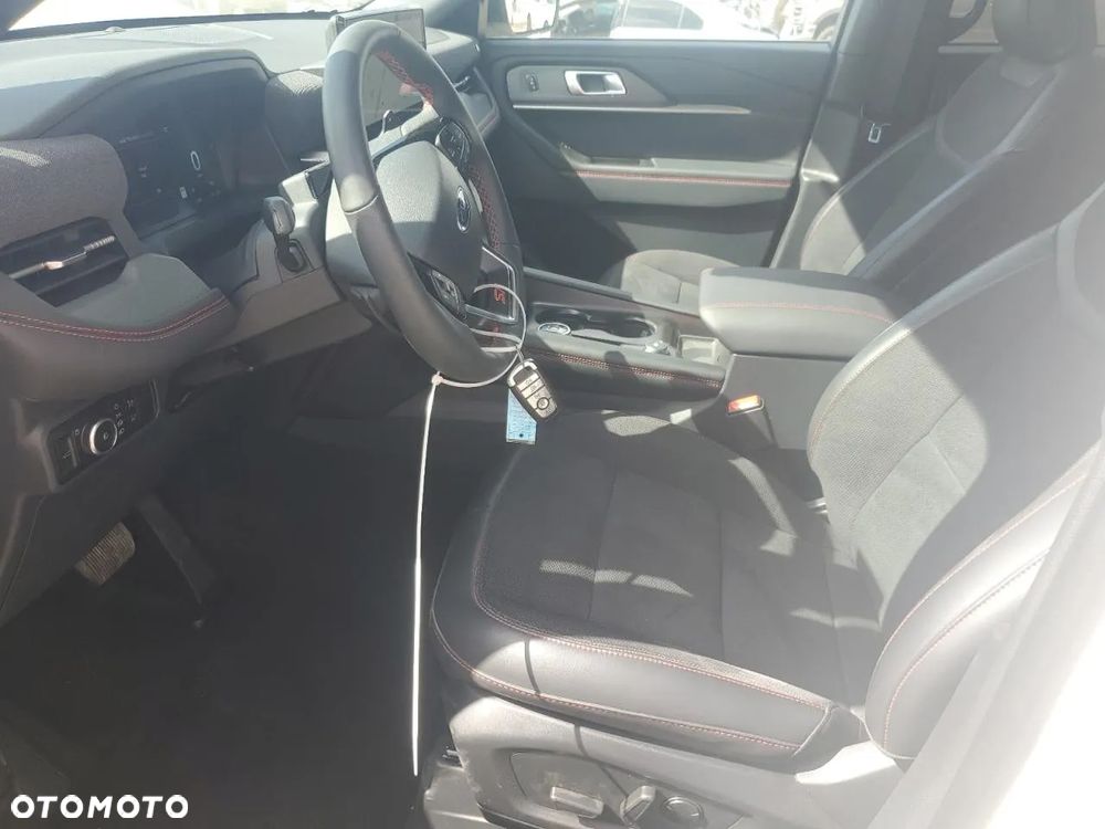 Ford Explorer - 6
