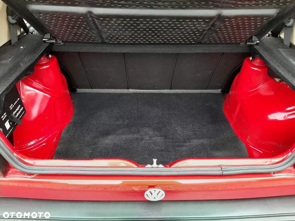 Volkswagen Golf 1.6 GL - 7