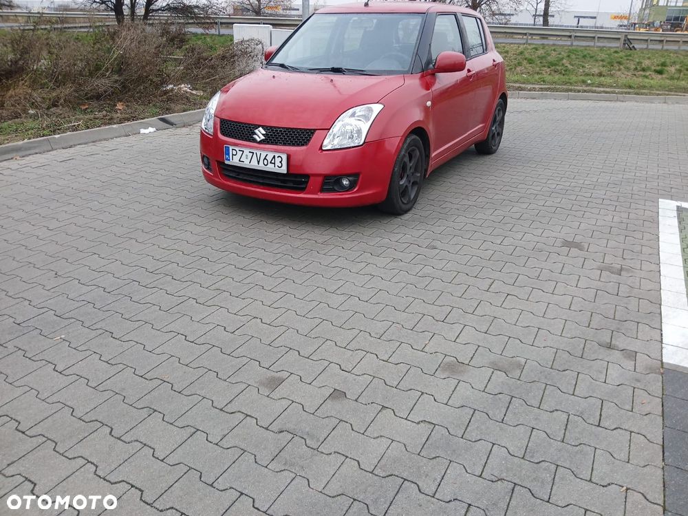 Suzuki Swift 1.3 DDiS 16v GLX - 1