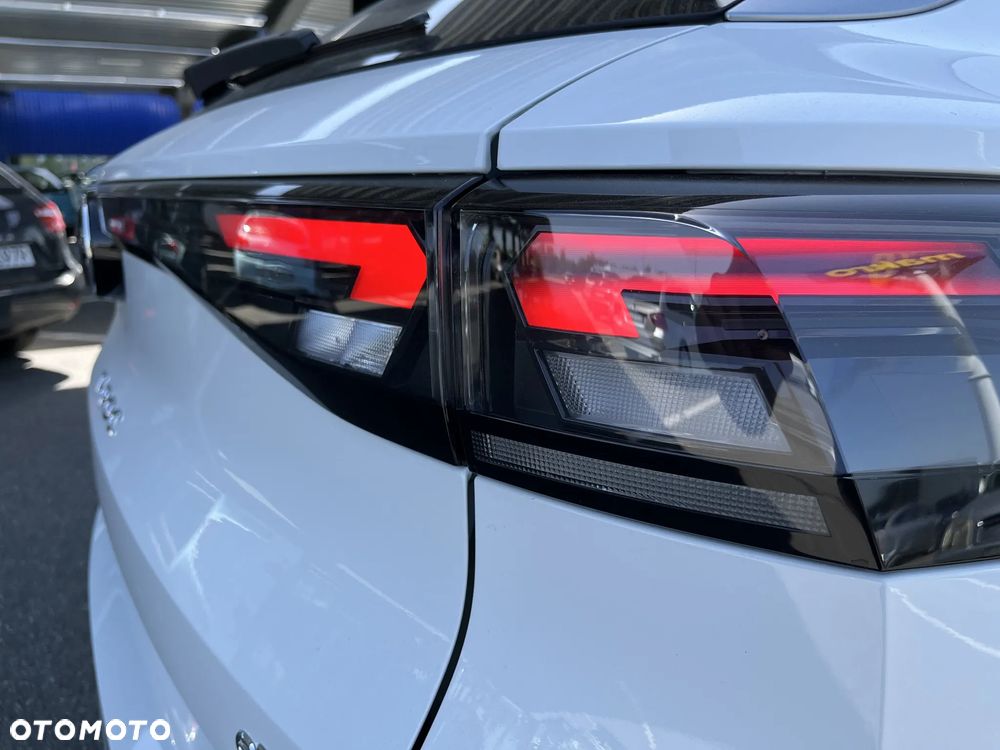 Volkswagen T-Roc 1.5 eTSI Life DSG - 20