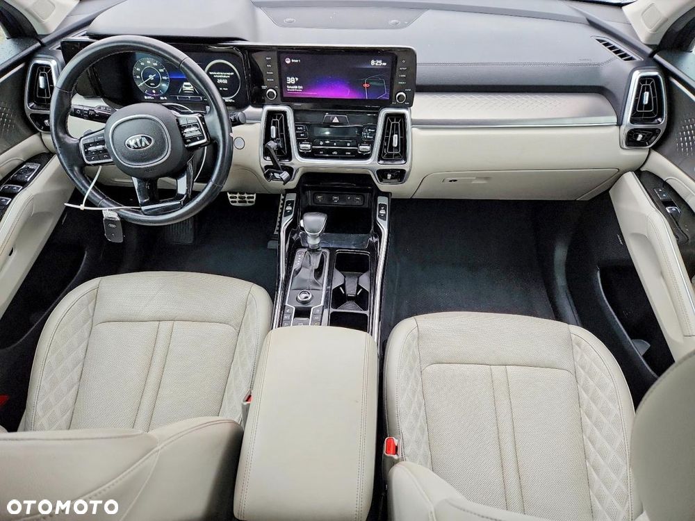 Kia Sorento - 8