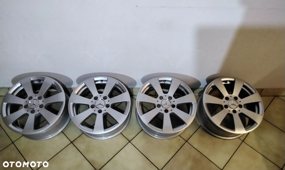 Mercedes-Benz Klasa E - 18