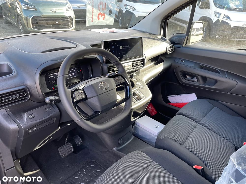 Toyota Proace City - 13