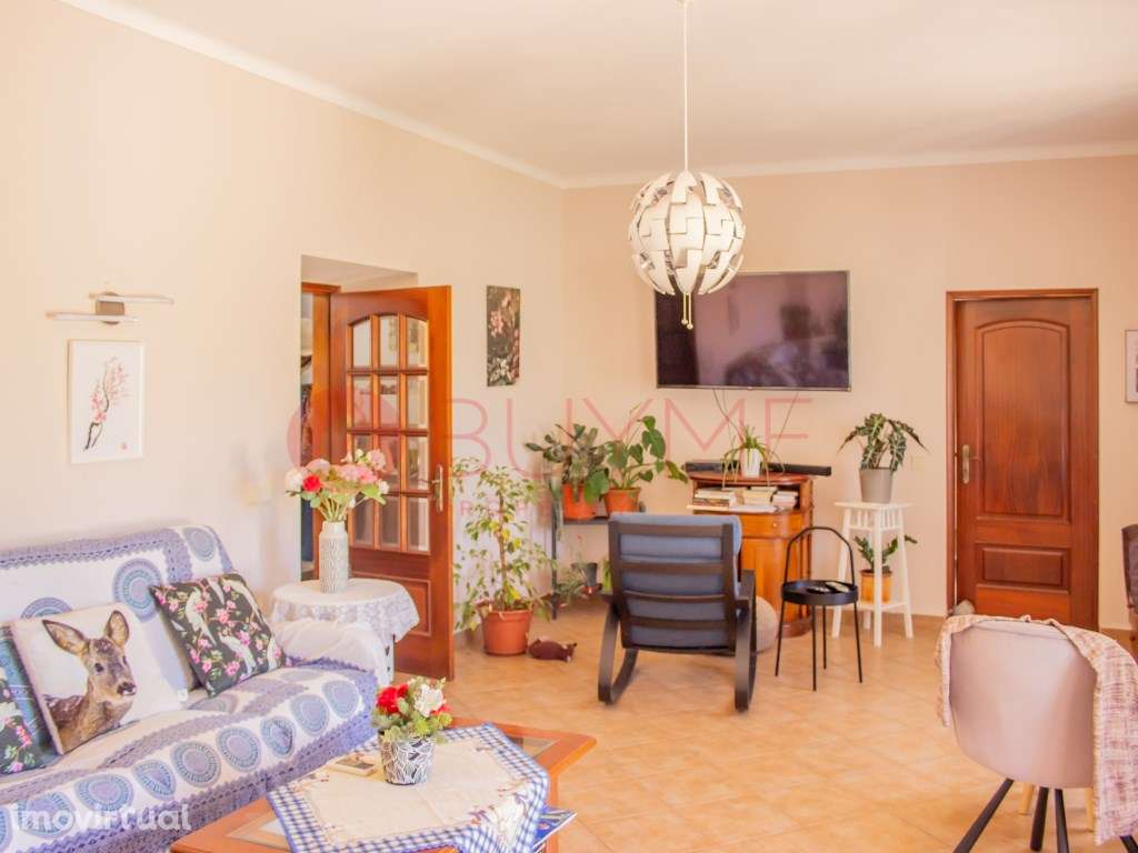 Moradia Tradicional Algarvia T3 com Lazer e Terraços em Boliqueime - Grande imagem: 4/23