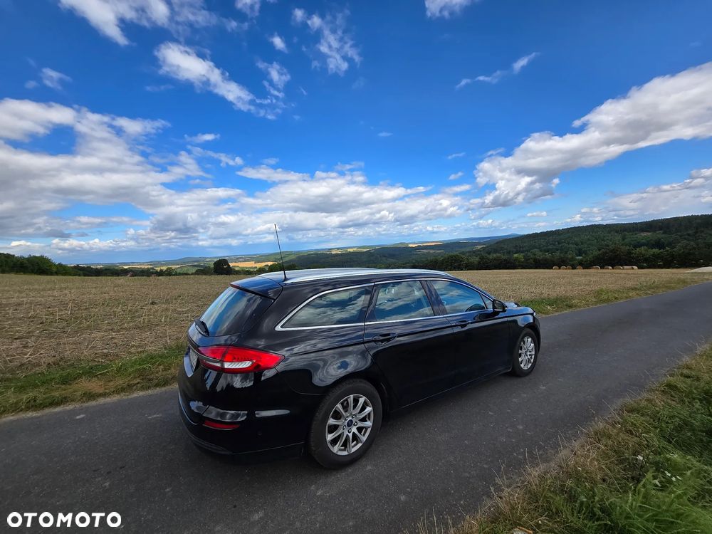 Ford Mondeo 2.0 TDCi Trend PowerShift - 4