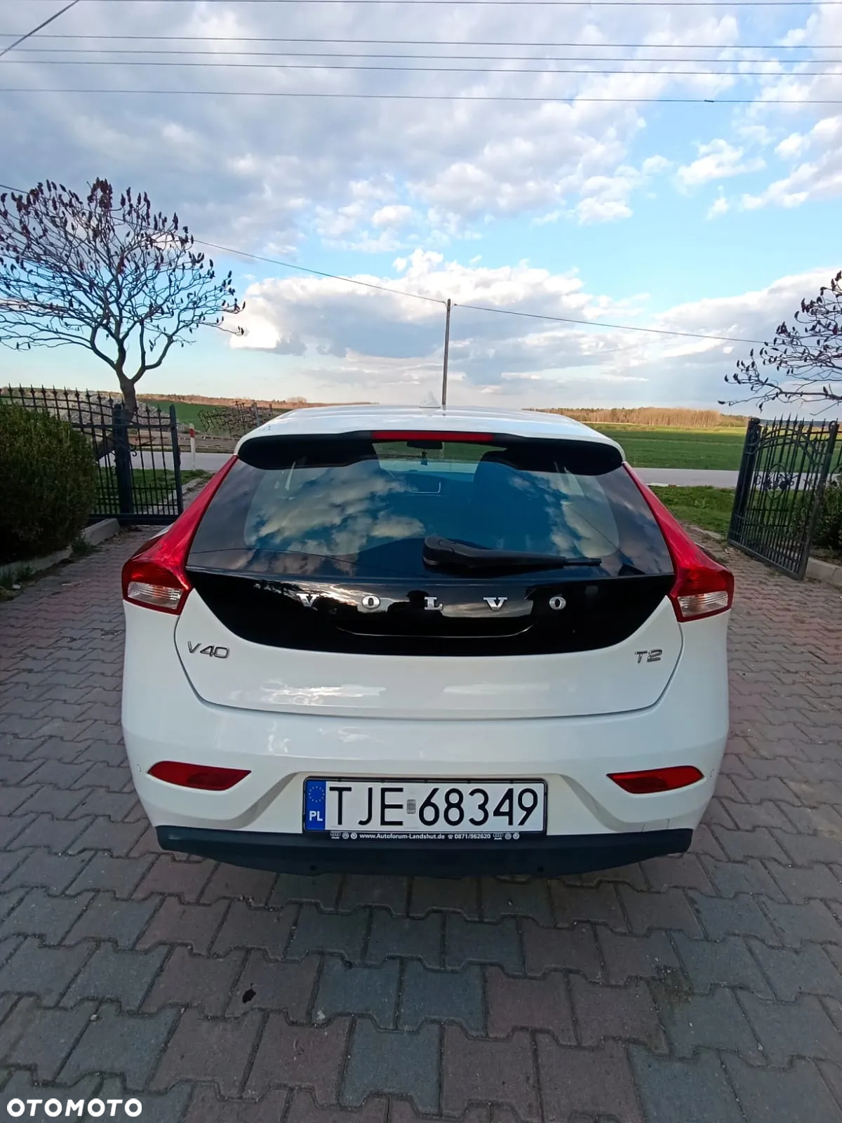 Volvo V40 T2 Momentum - 5