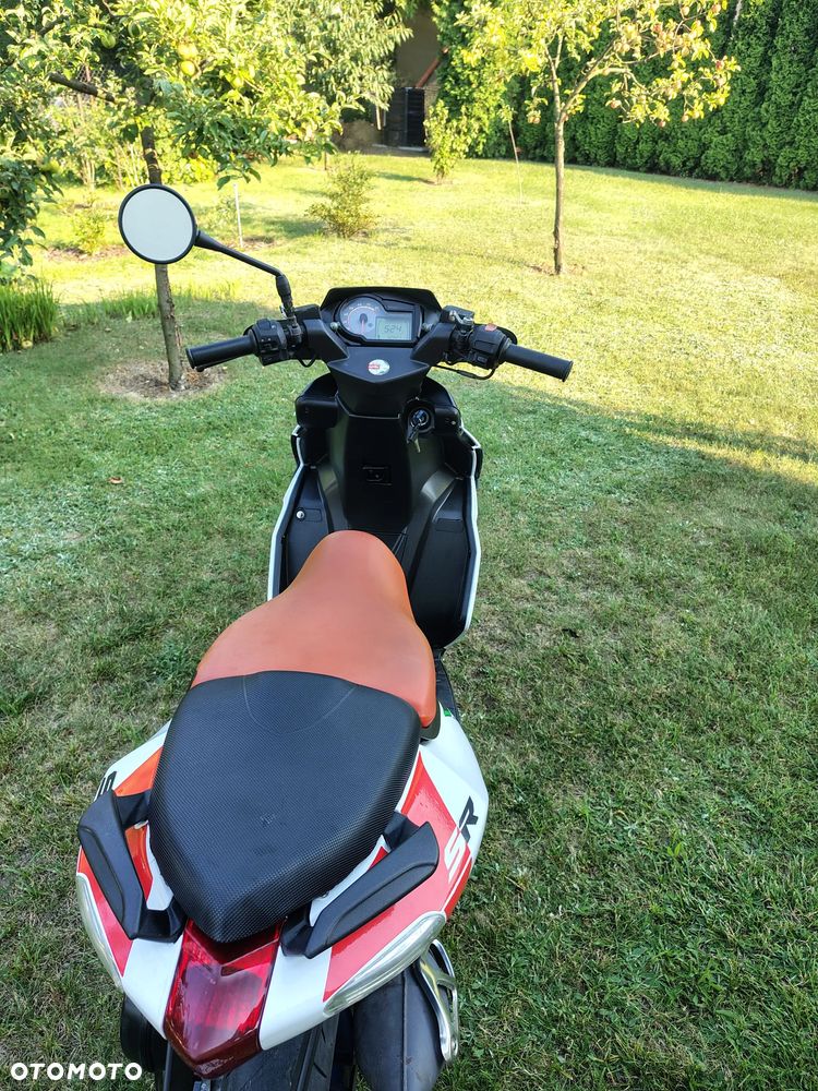 Aprilia SR - 7
