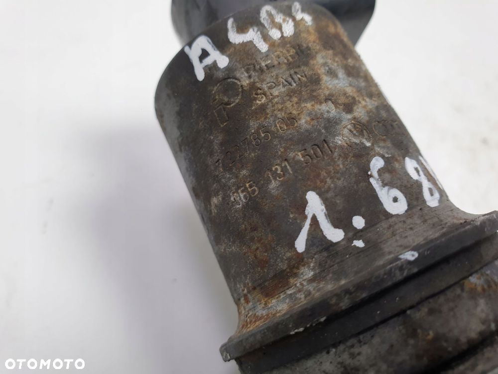 Audi A4 B6 1.6 8V ZAWÓR EGR 06B131501 - 2