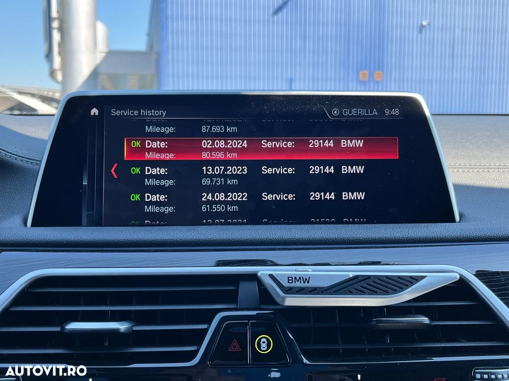 BMW Seria 7 730d xDrive - 32