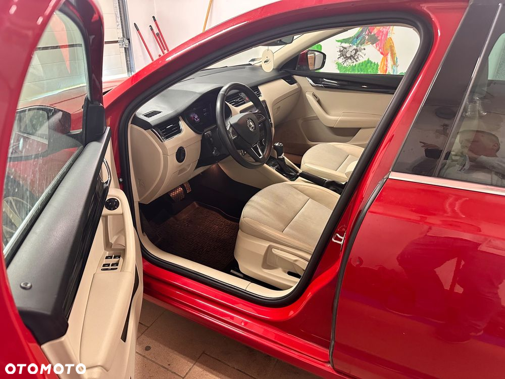 Skoda Octavia 2.0 TSI 4x4 Style DSG - 10
