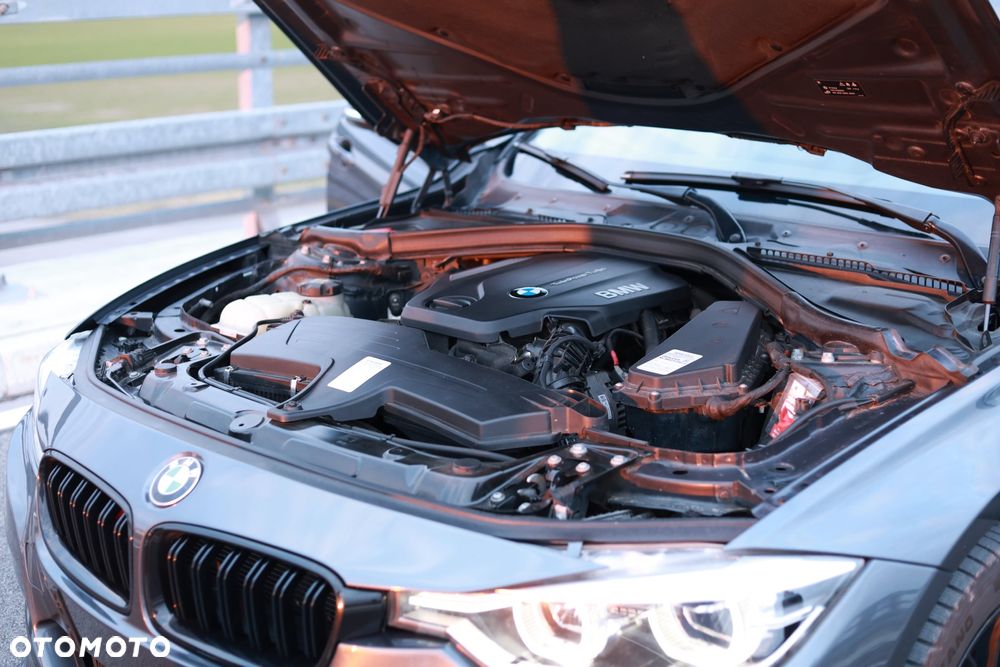 BMW Seria 3 318d Advantage - 13