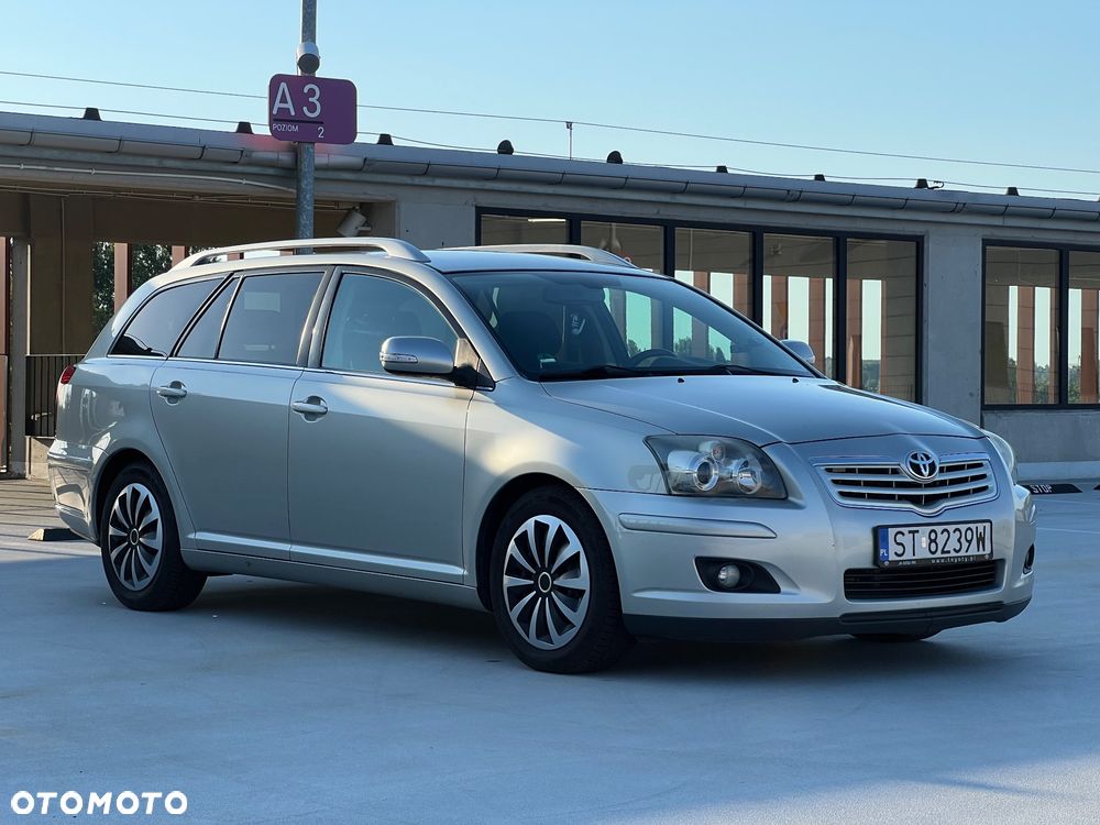 Toyota Avensis 1.8 VVT-i Combi - 3