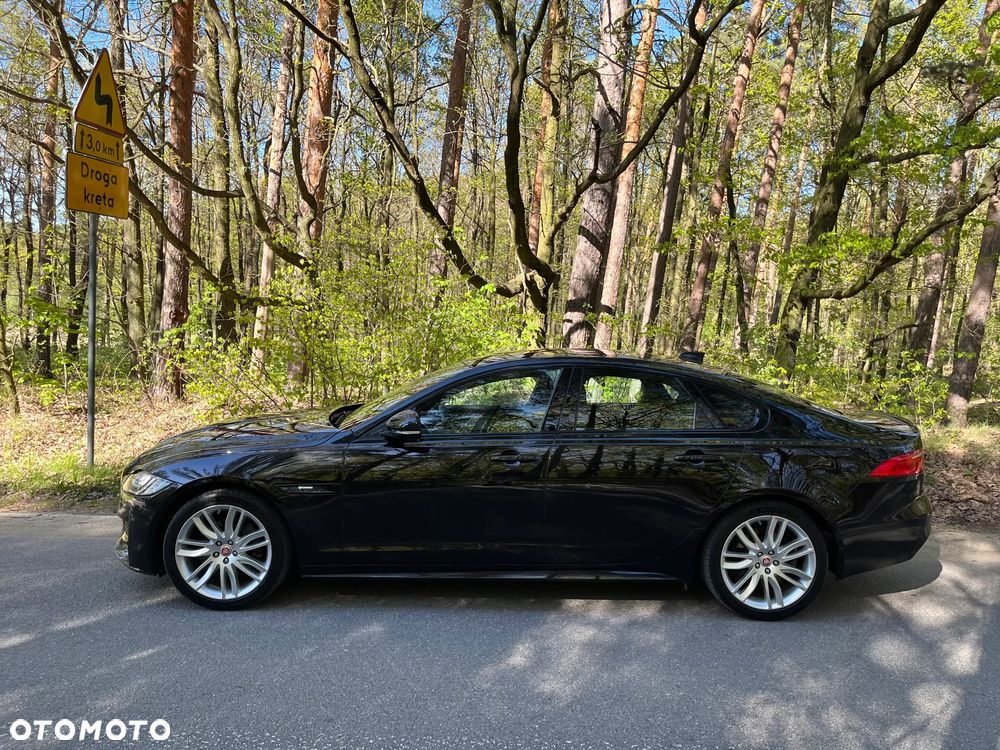 Jaguar XF 20d AWD R-Sport - 2