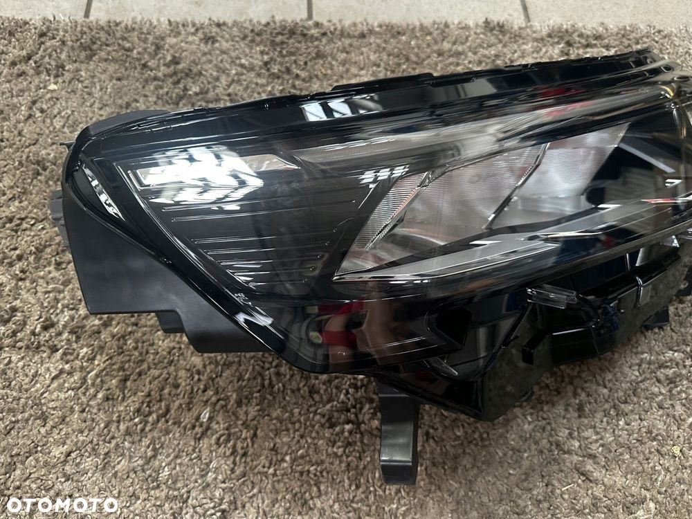 nissan townstar lampa prawa przód full led 260107139r - 6