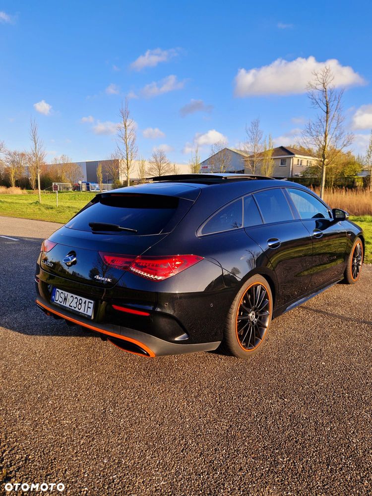 Mercedes-Benz CLA 250 4-Matic AMG Line 7G-DCT - 2