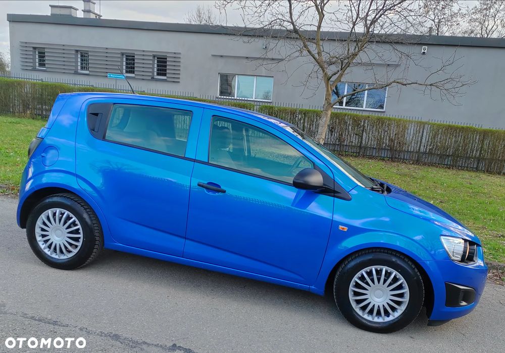 Chevrolet Aveo 1.2 LS - 2