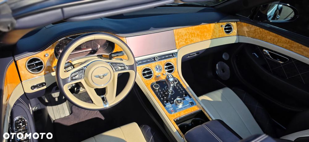 Bentley Continental GT V8 S Convertible - 30