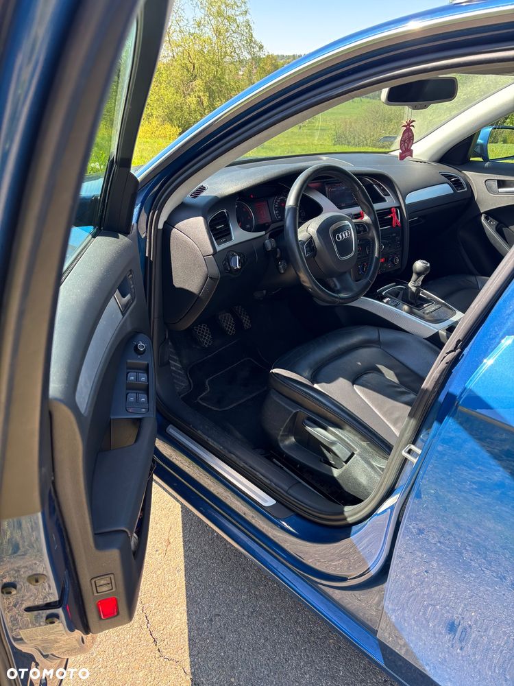 Audi A4 Avant 2.0 TDI DPF Ambition - 9