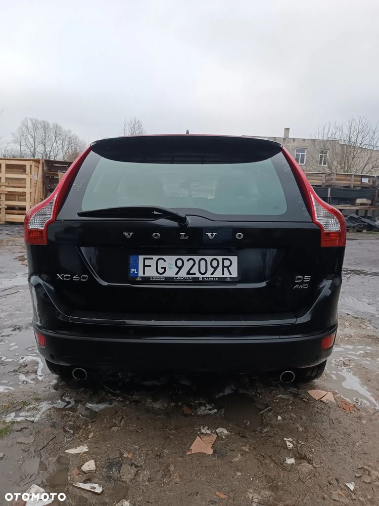 AUTO NA CZĘŚCI -VOLVO XC60 NA CZĘŚCI ĆWIARTKA BŁOTNIK POSZYCIE KLAPA ZDERZAK LAKIER 452-46 Dostawa GWARANCJA !!! Ćwiartka Drzwi Podłużnica Wanna Cały na części !!! Alufelgi Koła Przód Tył Zestaw Komplet Drzwi Klapa Zderzak Błotnik Maska Grill Atrapa Szyba Pas Lampa Lusterko Boczki Fotel Kanapa Kokpit Deska Rozdzielcza Przełącznik Włącznik Sterownik Przewody Wiązka Instalacja Moduł Komputer Czujnik Listwa Pompa Alternator Wtryski Głowica Rozrusznik Kompresor Sprzęgło Dwumas Silnik Skrzynia ABS Klimatyzacji Paliwa Wspomagania Kolektor Turbina Przepustnica Zawór Chłodnica Koło Hak Belka Sanki Zawieszenie Mcpherson Półoś Amortyzator Wydech Tłumik Zacisk Most - 28